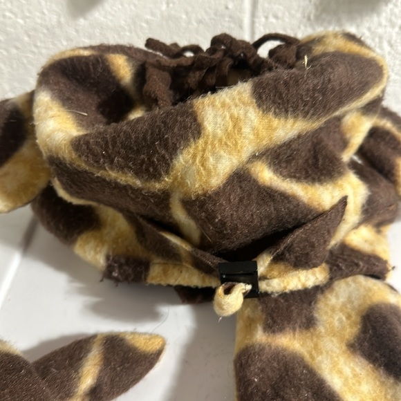 Winter hat and kitten set - Picture 4 of 4